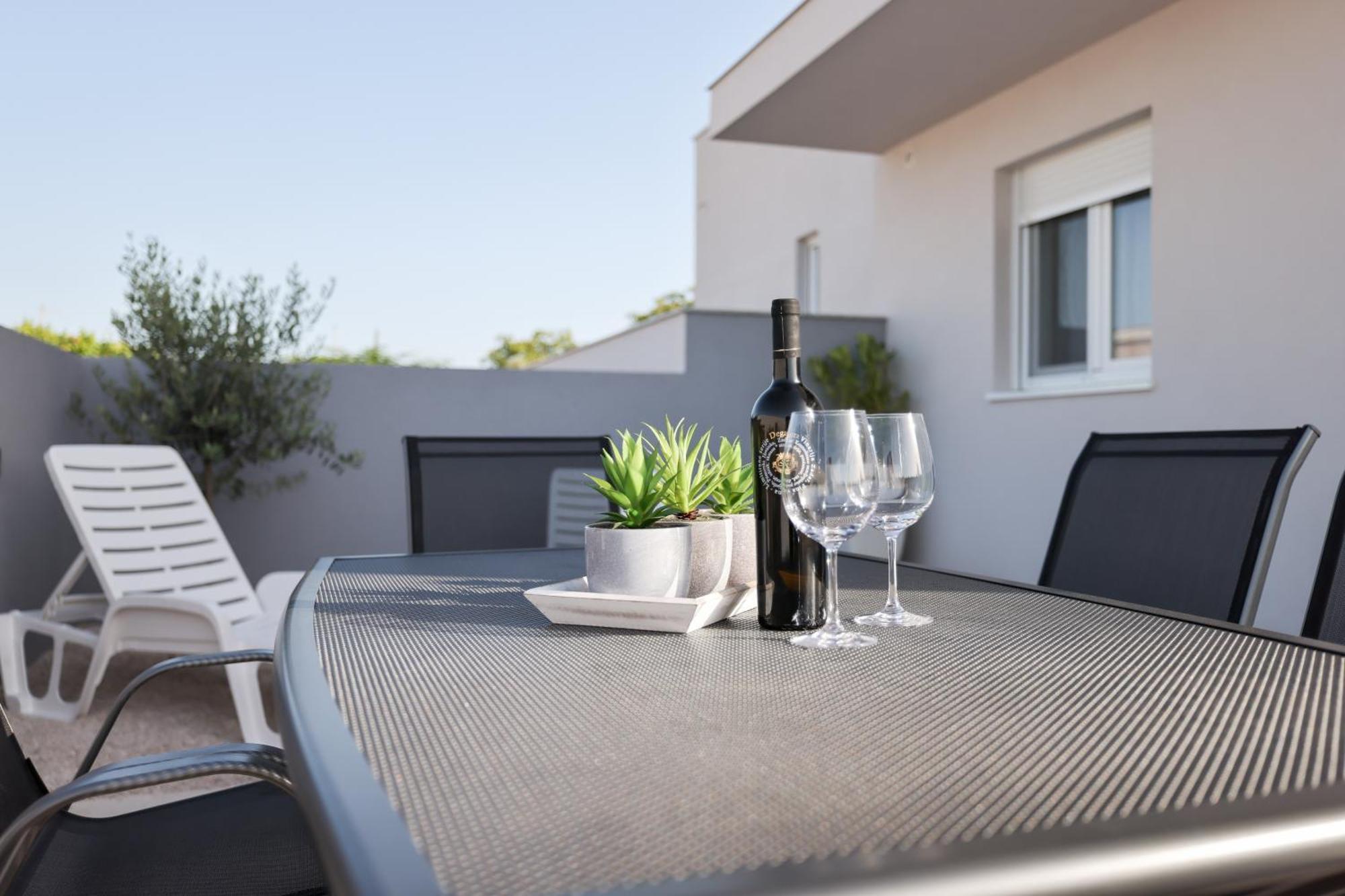 Duo Soles - Apartments With Private Parking Near Zadar Murvica  Exterior foto