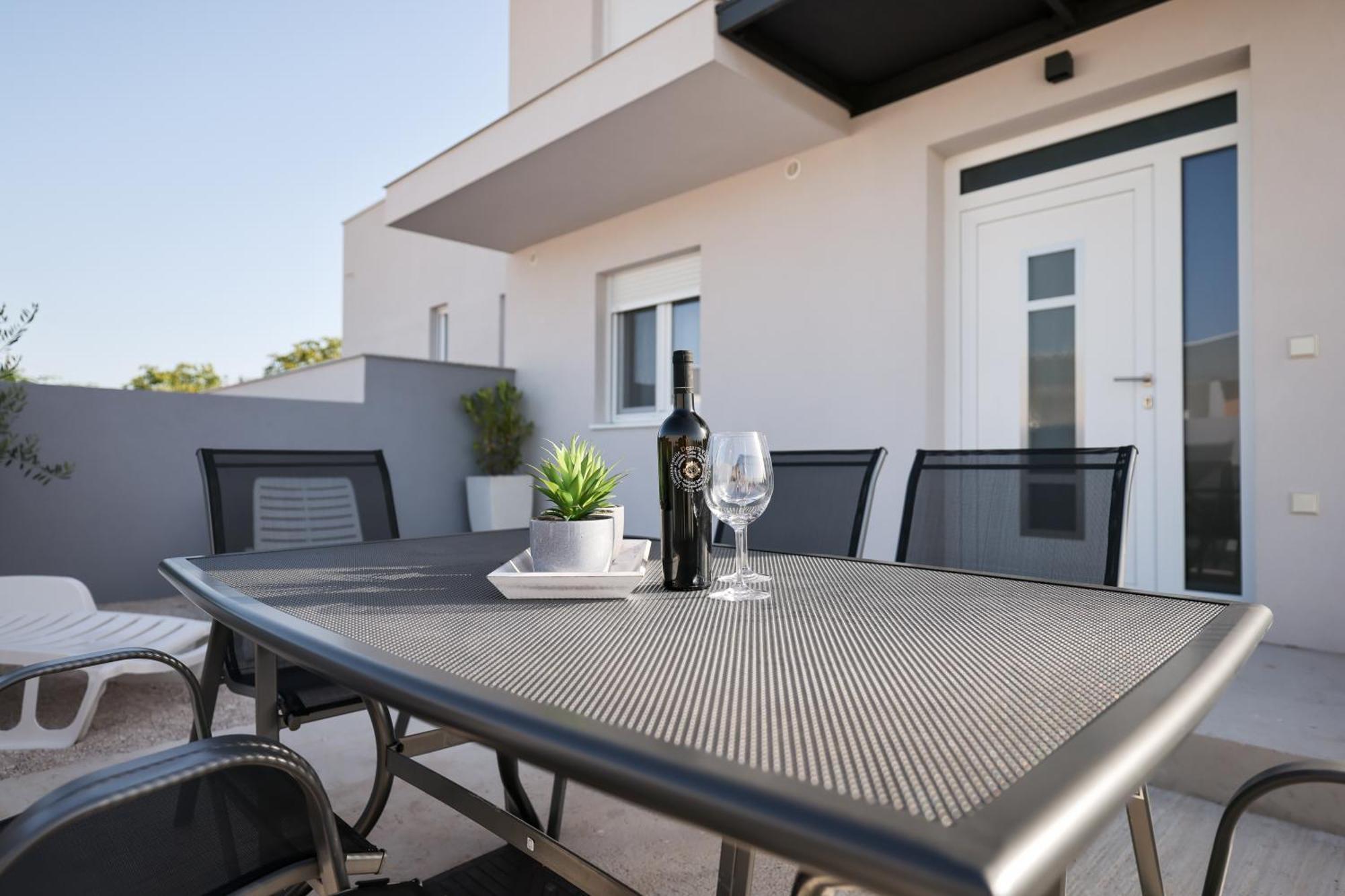 Duo Soles - Apartments With Private Parking Near Zadar Murvica  Exterior foto